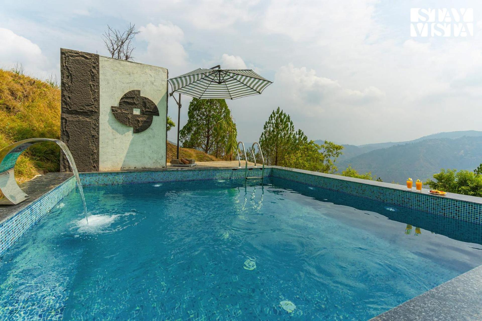 Stayvista At Luna Nova With Outdoor Pool - Ranikhet Exteriér fotografie