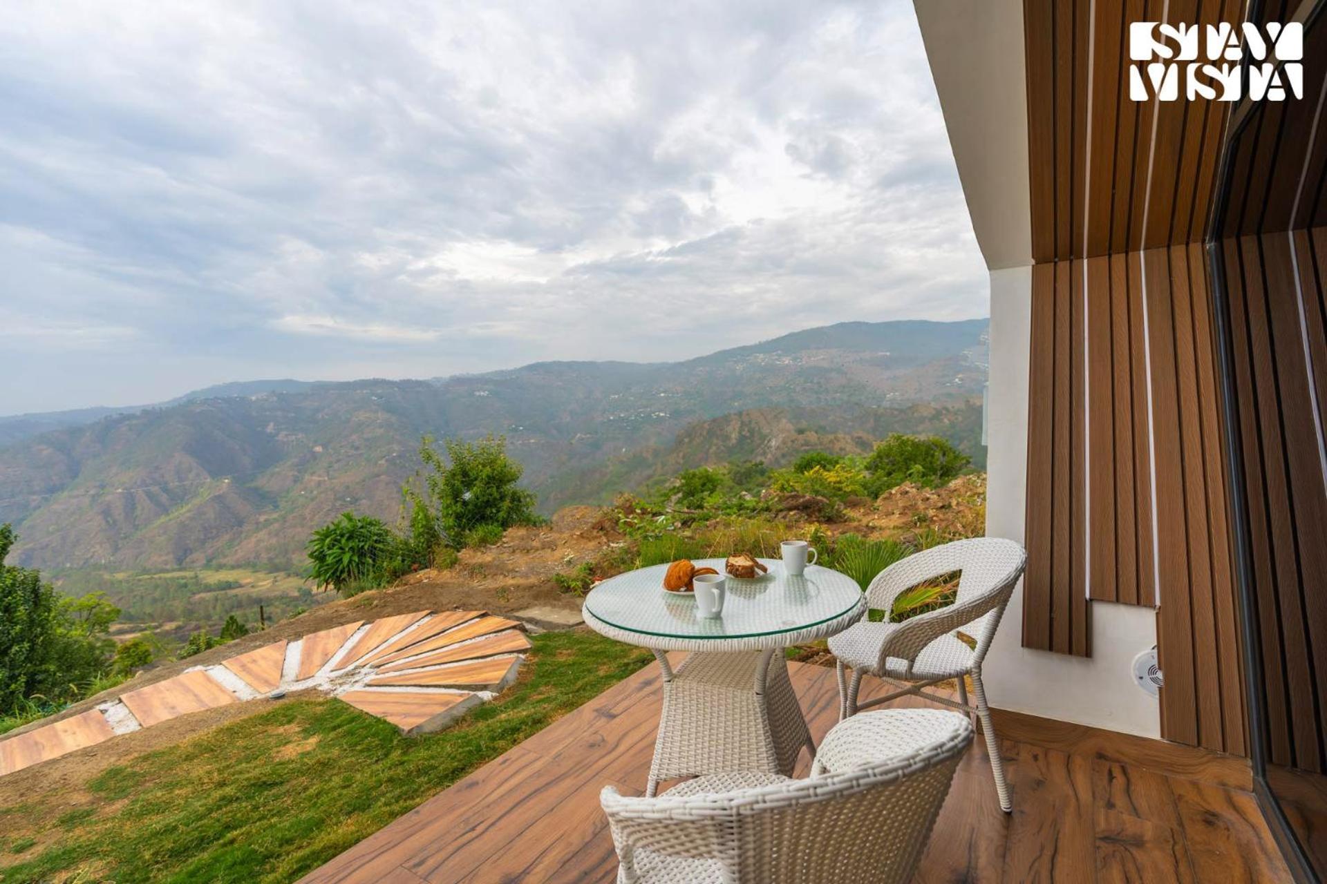 Stayvista At Luna Nova With Outdoor Pool - Ranikhet Exteriér fotografie